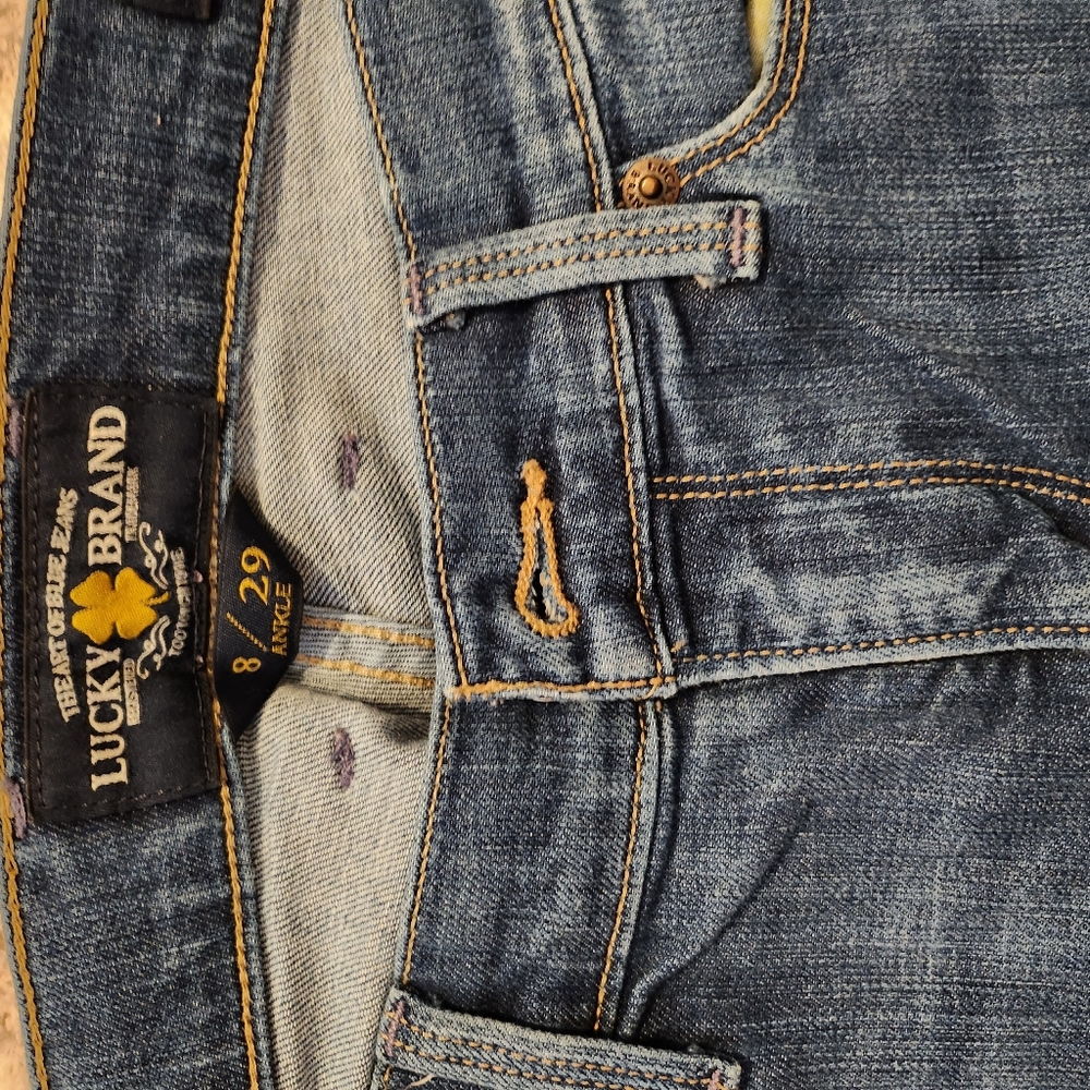 Jean - Picture 3 of 3